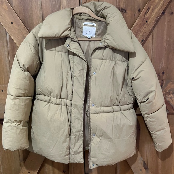 A new day (target) puffer!!! Great condition - Picture 1 of 1